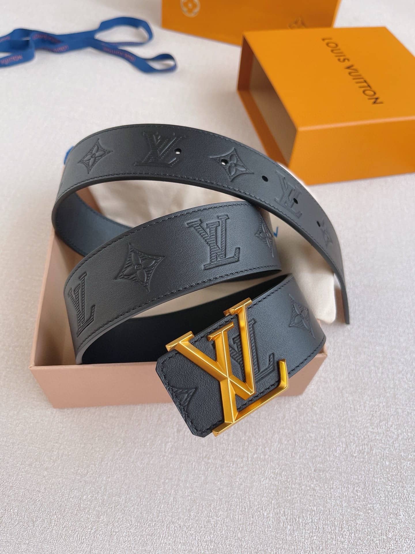 LV Belt-007